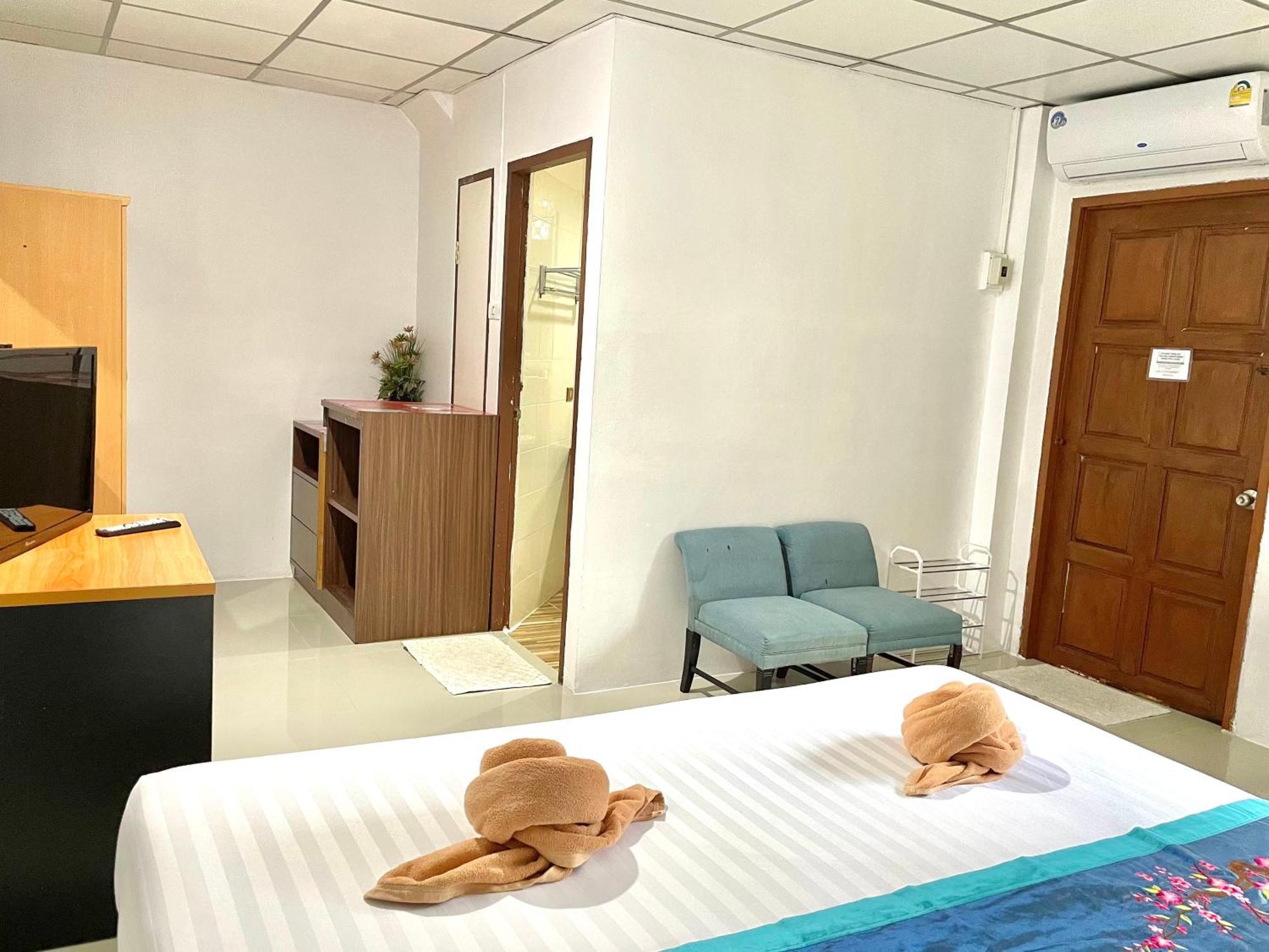 Jj Karon Beach Hotel מראה חיצוני תמונה