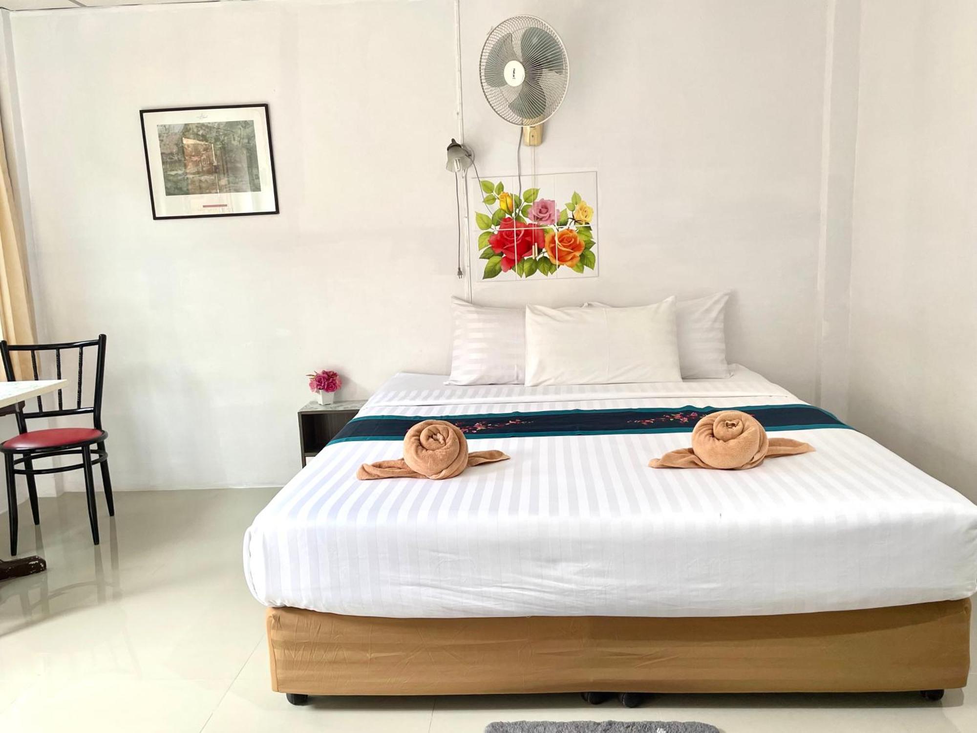 Jj Karon Beach Hotel מראה חיצוני תמונה