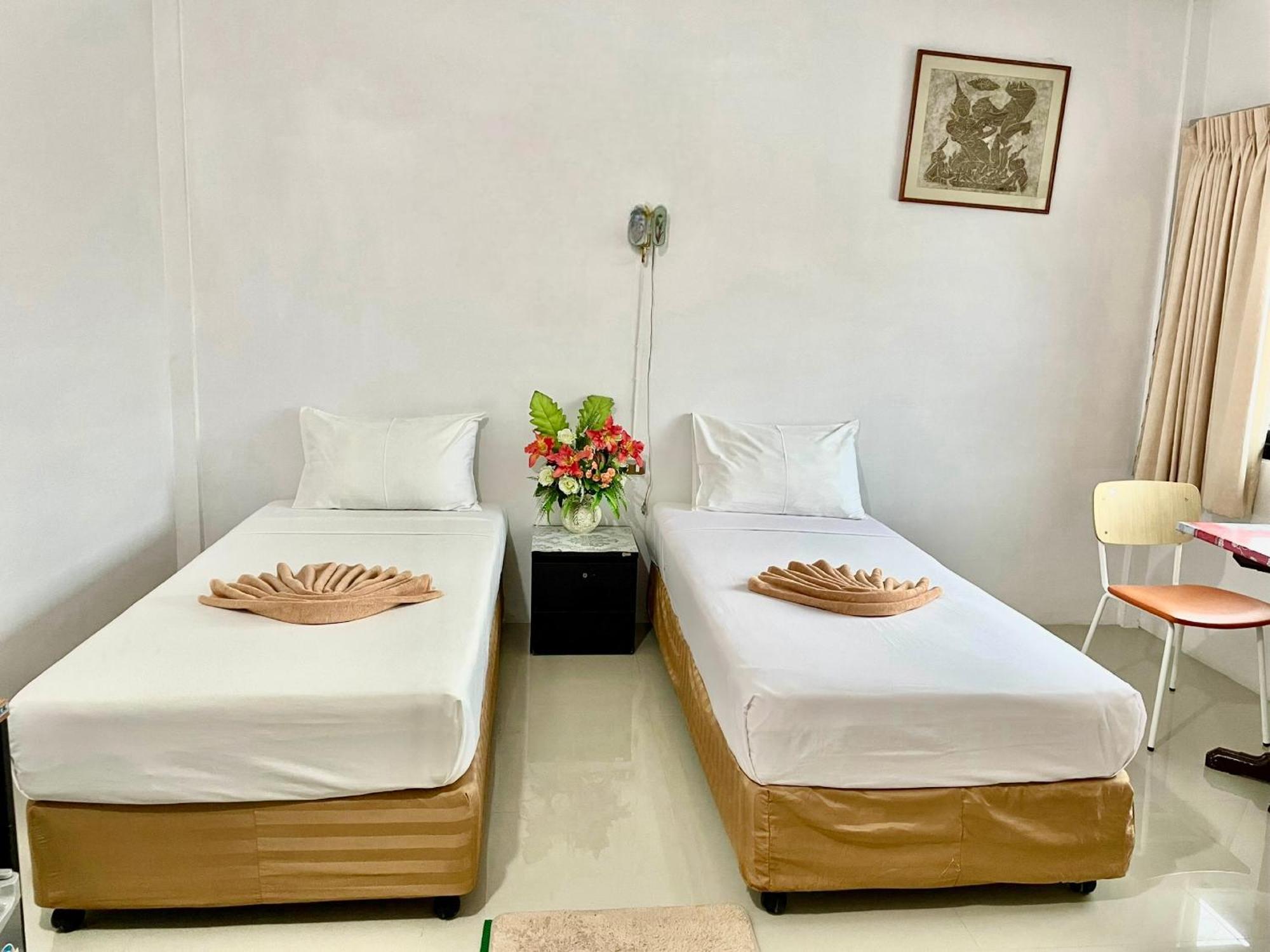 Jj Karon Beach Hotel מראה חיצוני תמונה